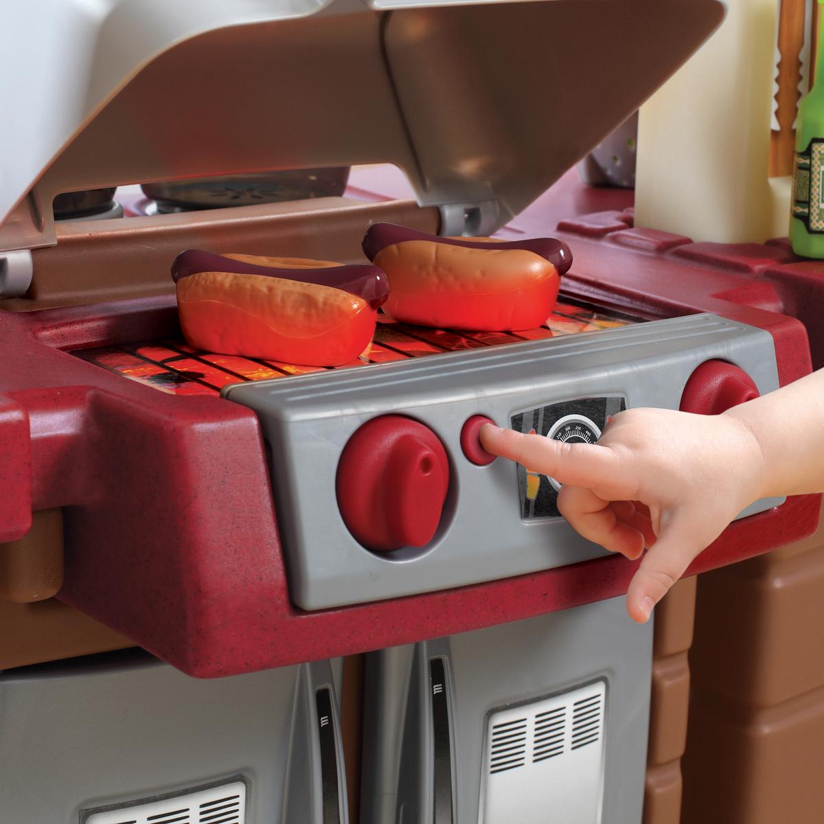 Step2 Grand Walk-In Kitchen & Grill