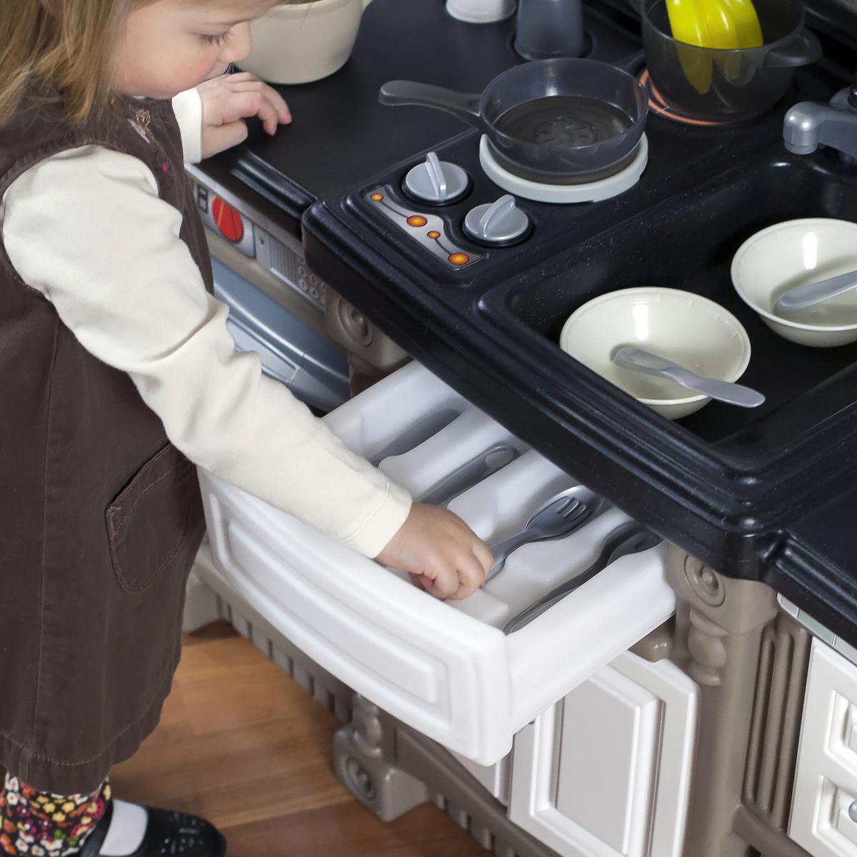 Step2 Dream Kitchen 
