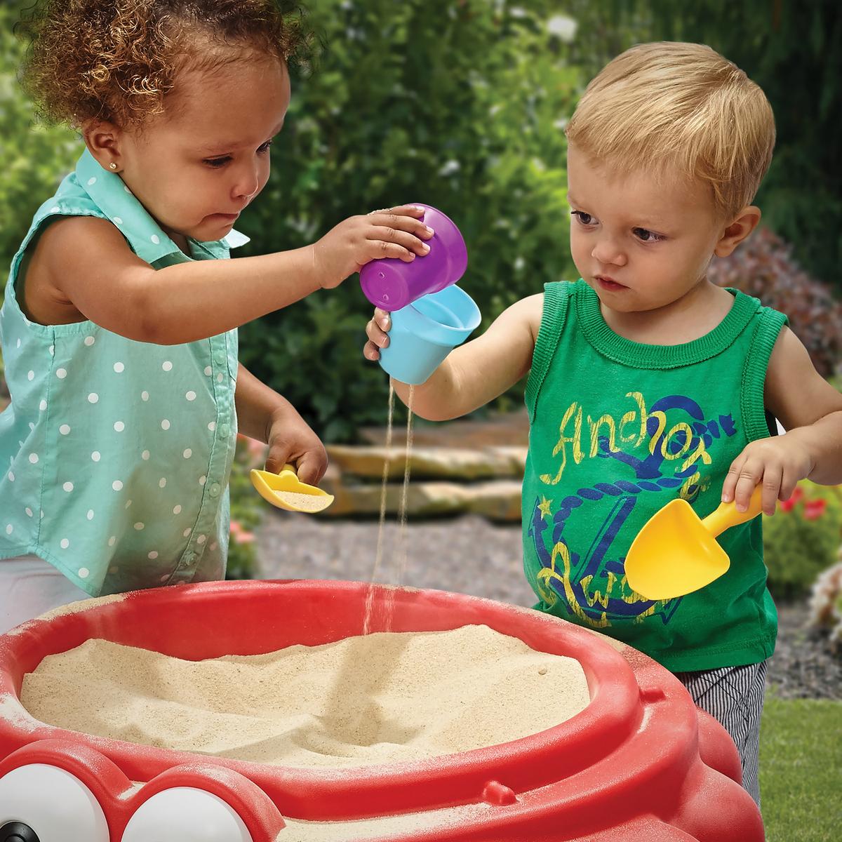 crabbie sand table