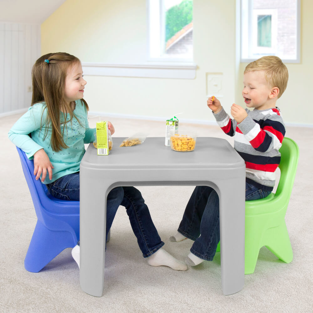 Simplay3 Play Around Table & 2 Chairs Set + 2 Extra Chairs free