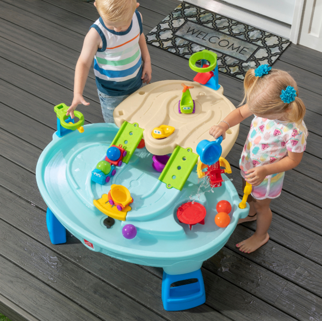 Step2 Ball Buddies Adventure Centre 